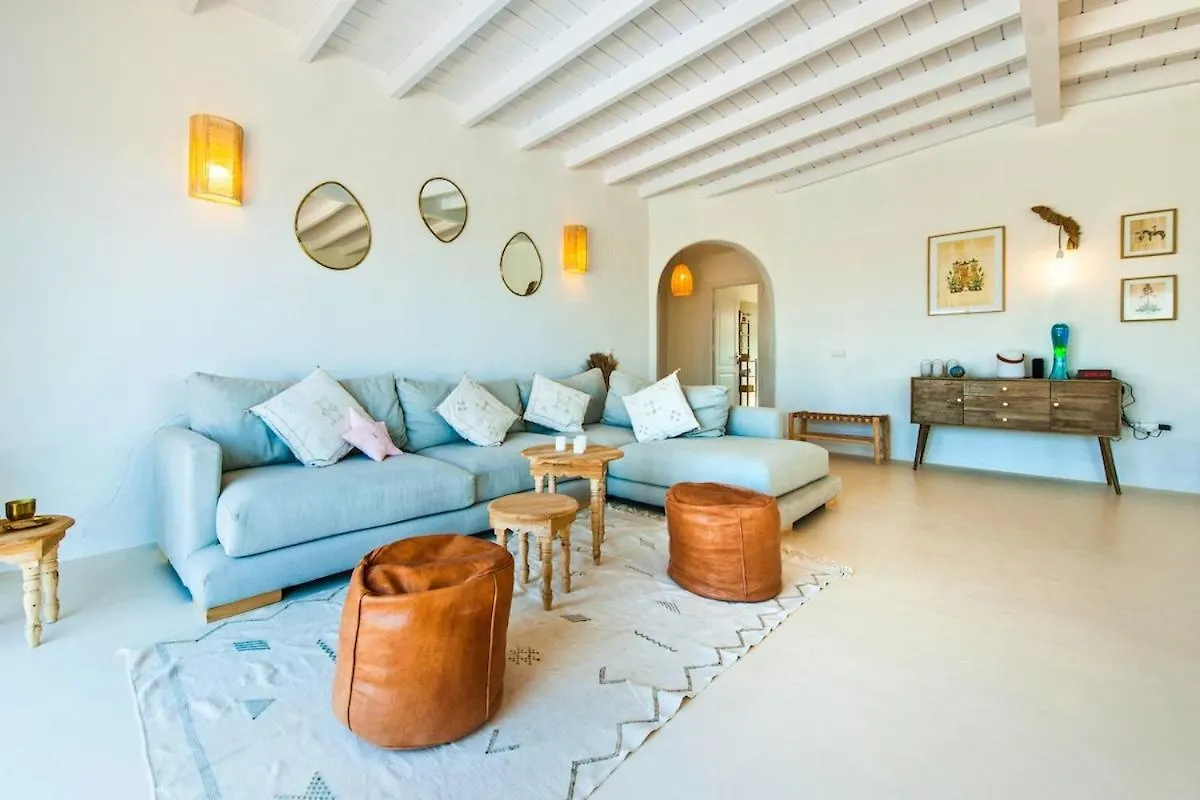 La Villa De Los Pinos Roque
