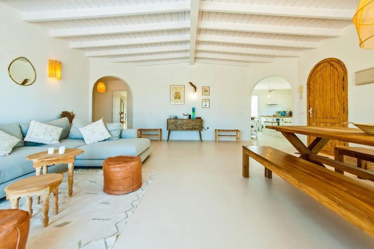 La Villa De Los Pinos Roque