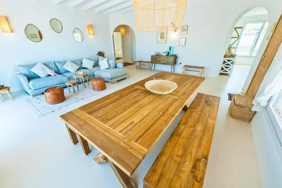 La Villa De Los Pinos Roque