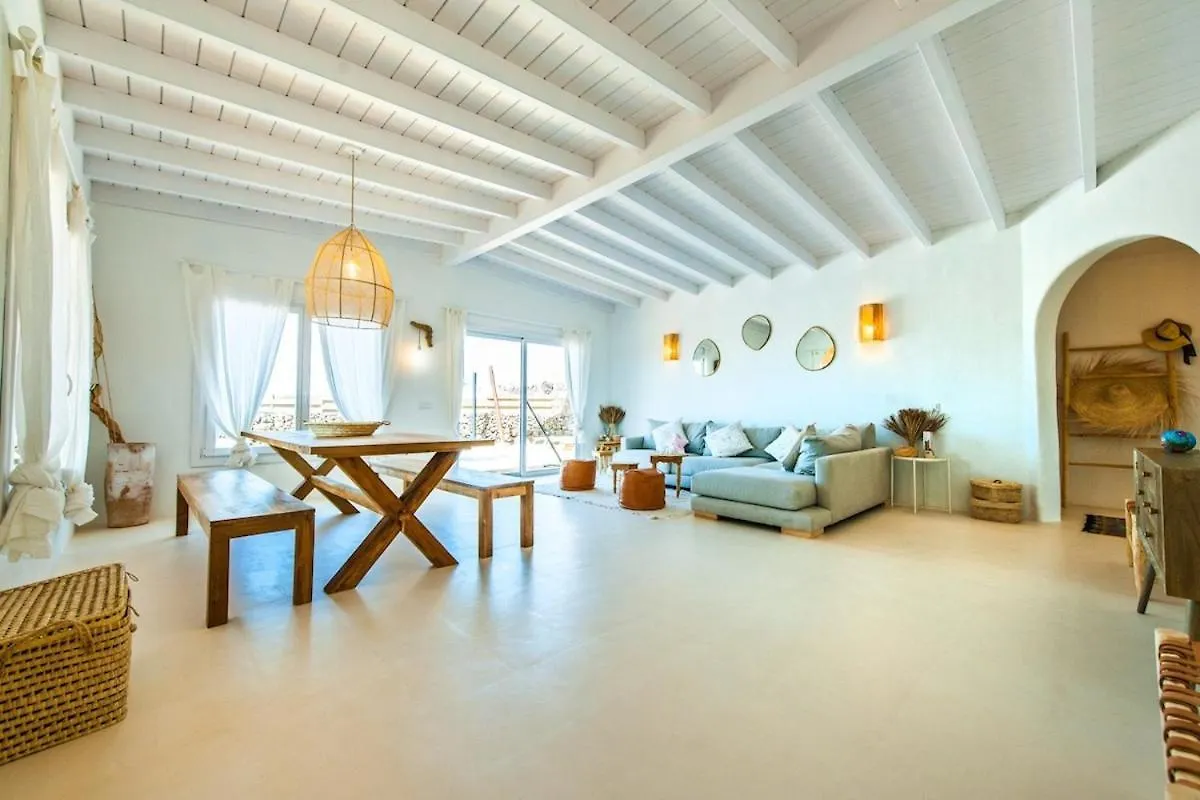 La Villa De Los Pinos Roque